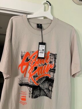 G-Star Short Sleeve Tee in Light Beige with Bright Orange Graphic